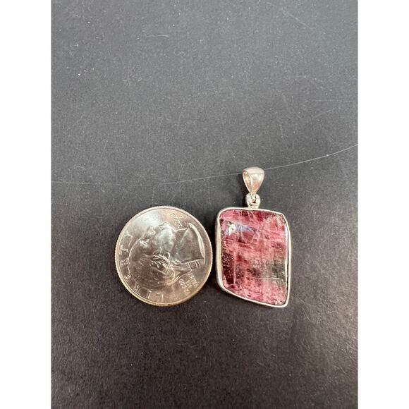 NEW Pink/ bi colored half rough tourmaline pendant in sterling silver 3.95 grams - Picture 3 of 11